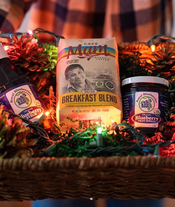 Small-batch, organic treats made to pair perfectly with your favorite coffee.
Thoughtful, giftable, and crafted with the same care as our fair trade beans.